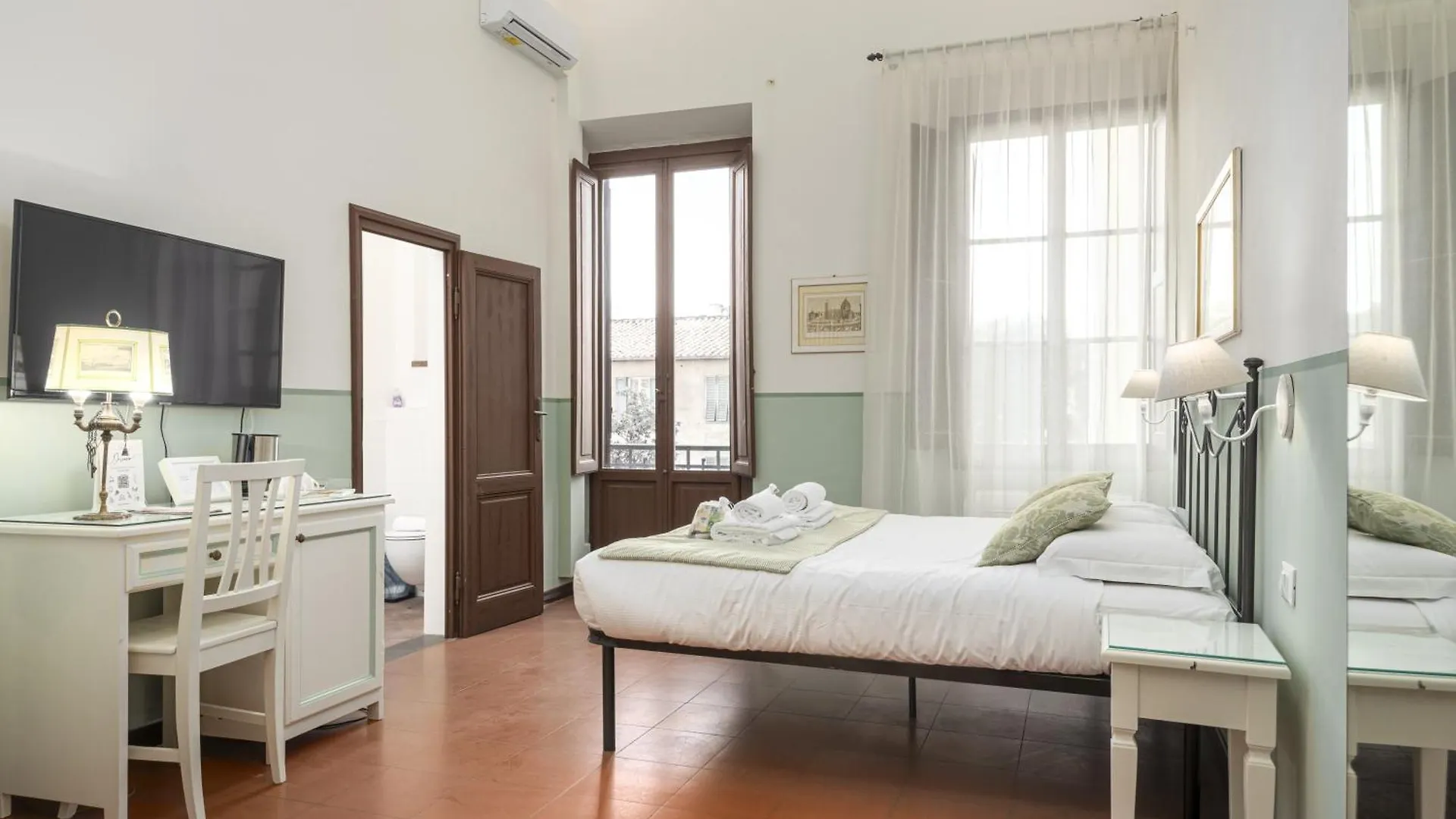 Unyca - Domus22 - San Giovanni Florence Guest house