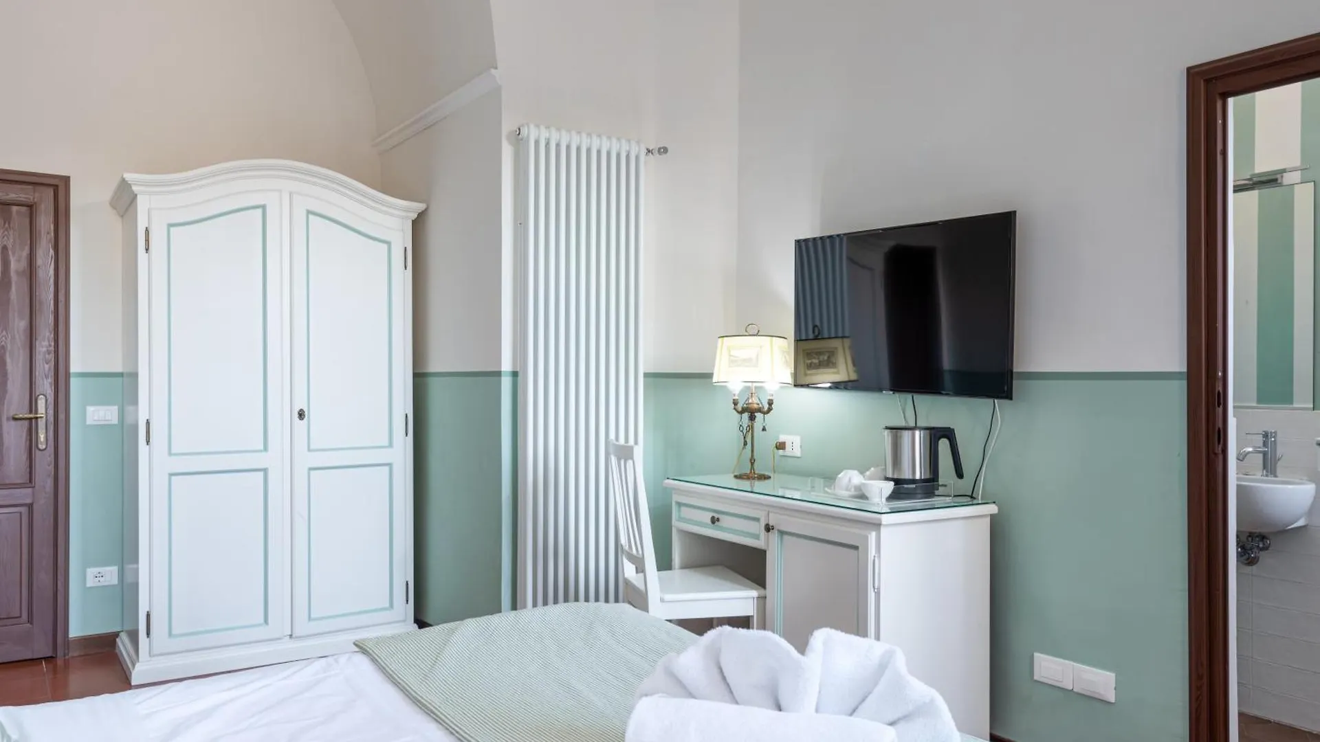 Unyca - Domus22 - San Giovanni Florence Guest house